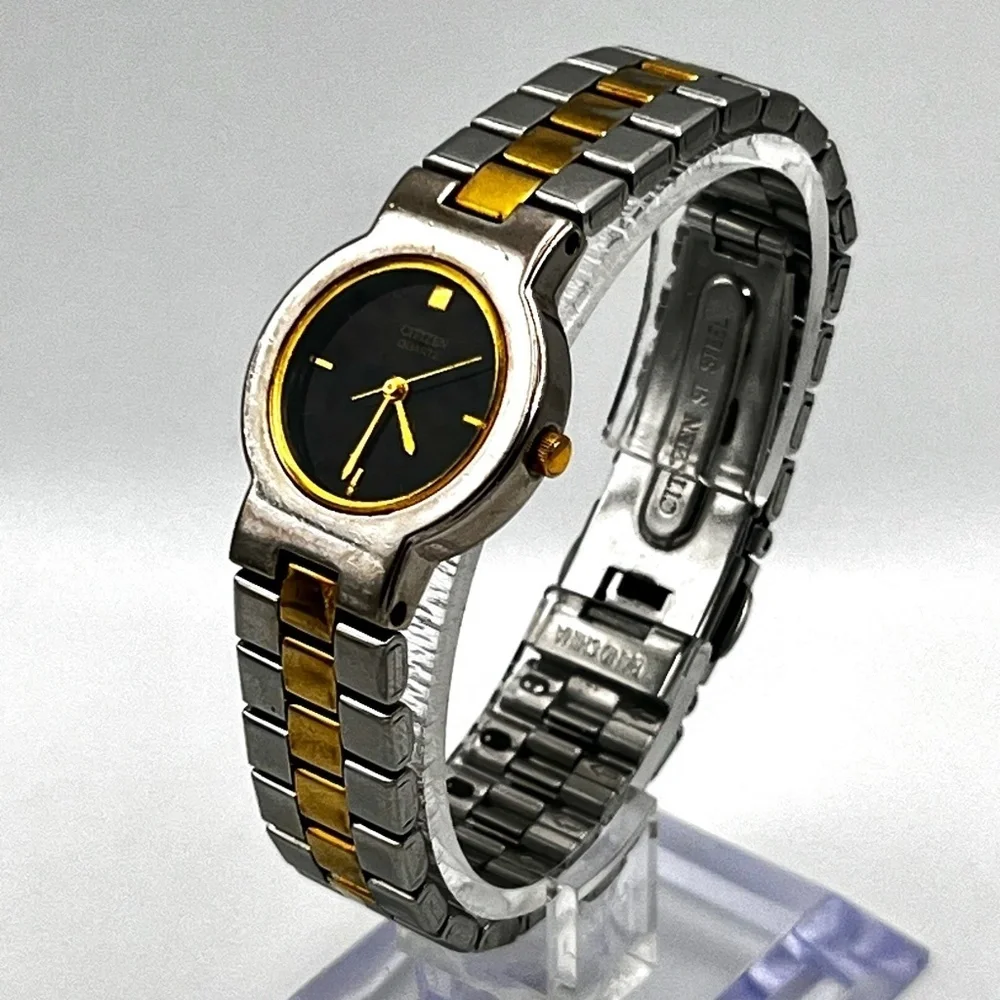Citizen Vintage Petite Round Black Silver and Gold tones Ladies Watch Working